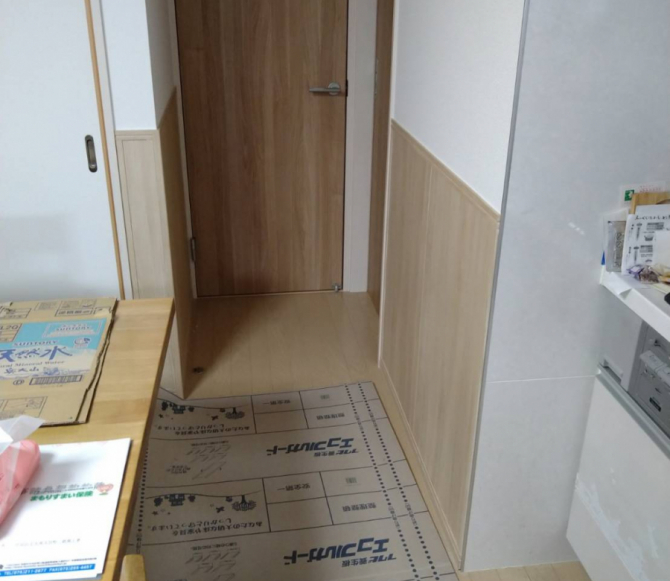 ペット用腰パネル貼工事