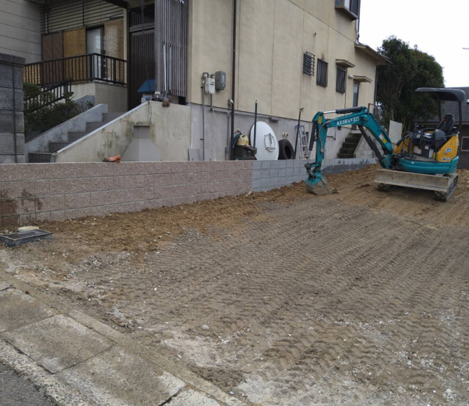 隣地境界部分化粧ブロック新設工事